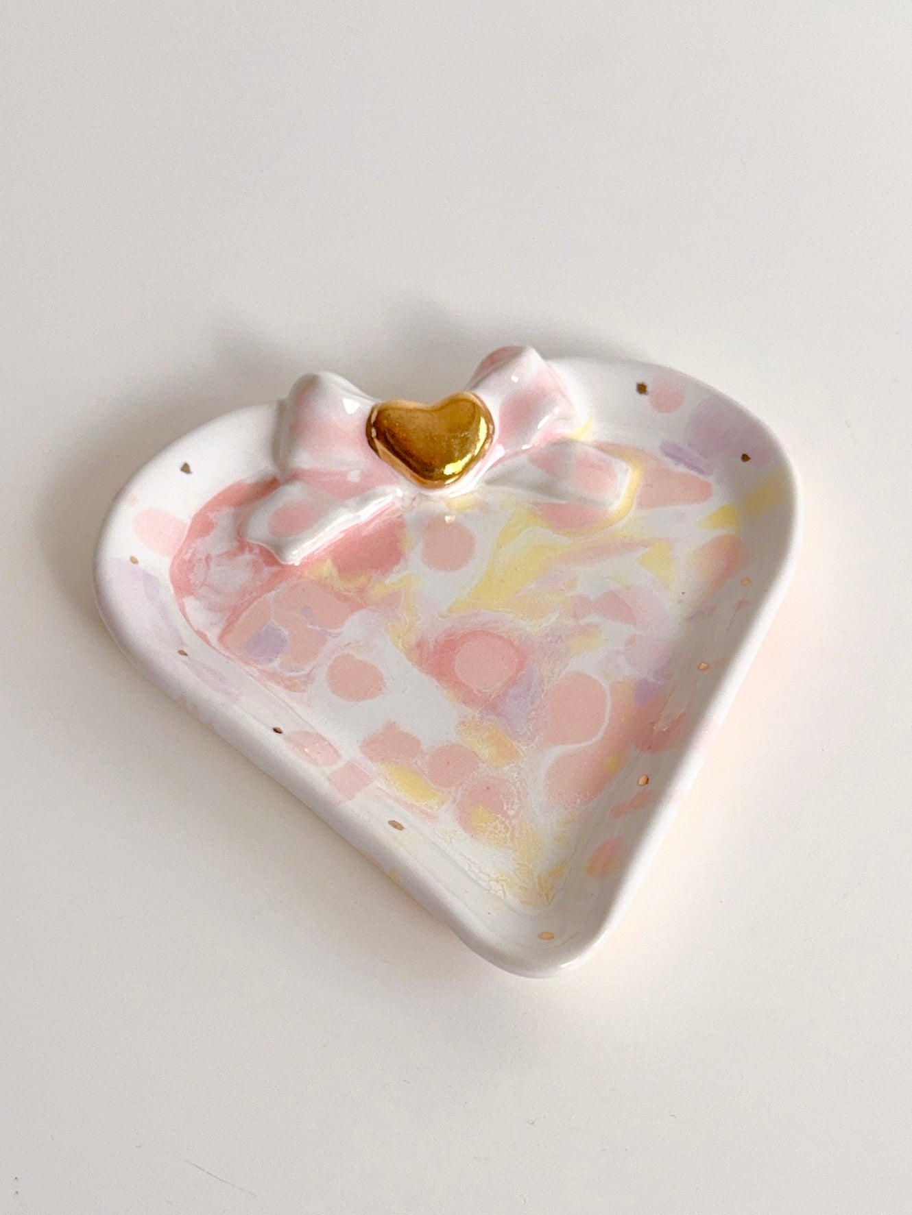 White and Pastel Gold Bow Heart Plate