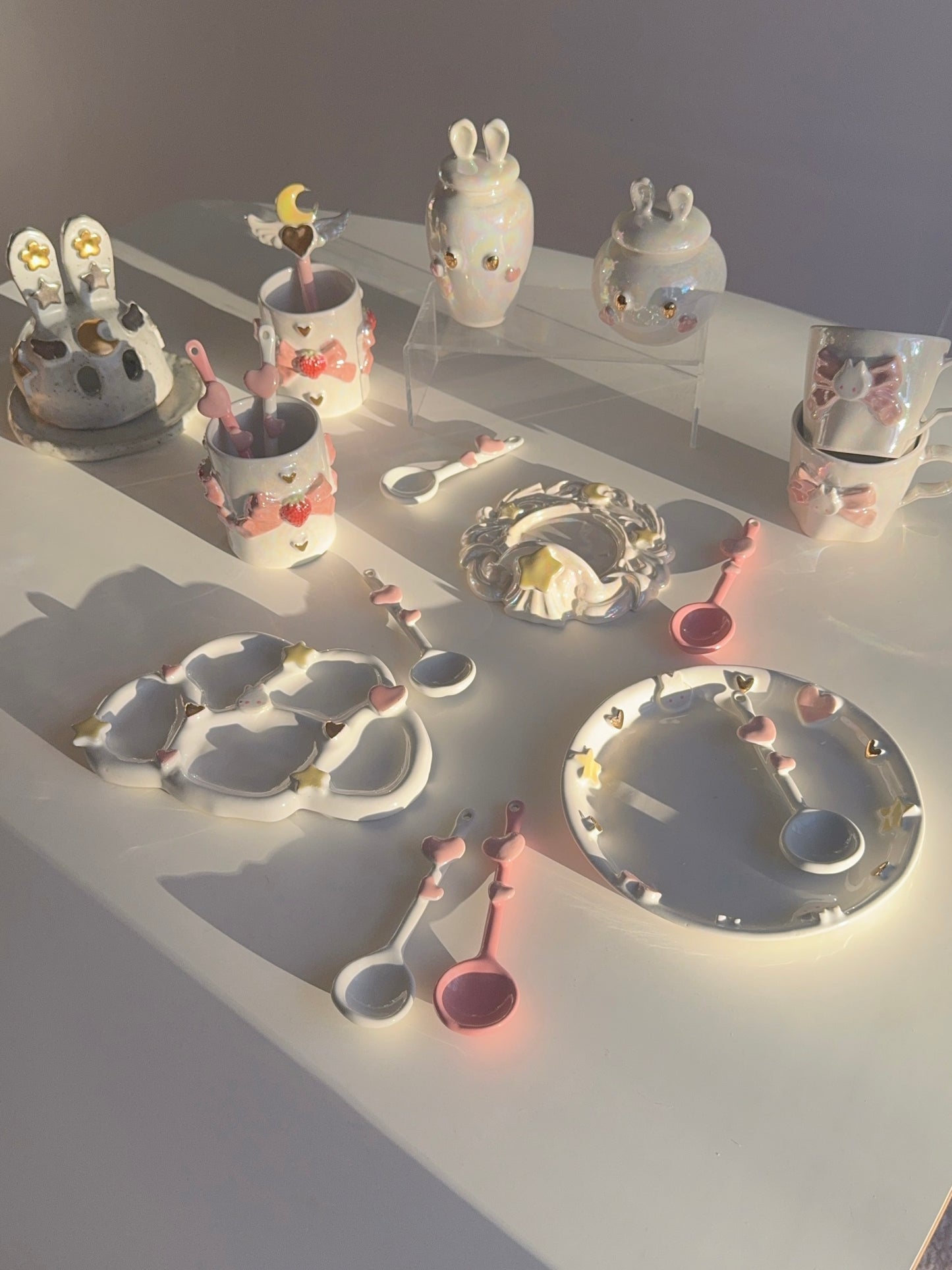 Pearlescent Bun Bow Floral Cup