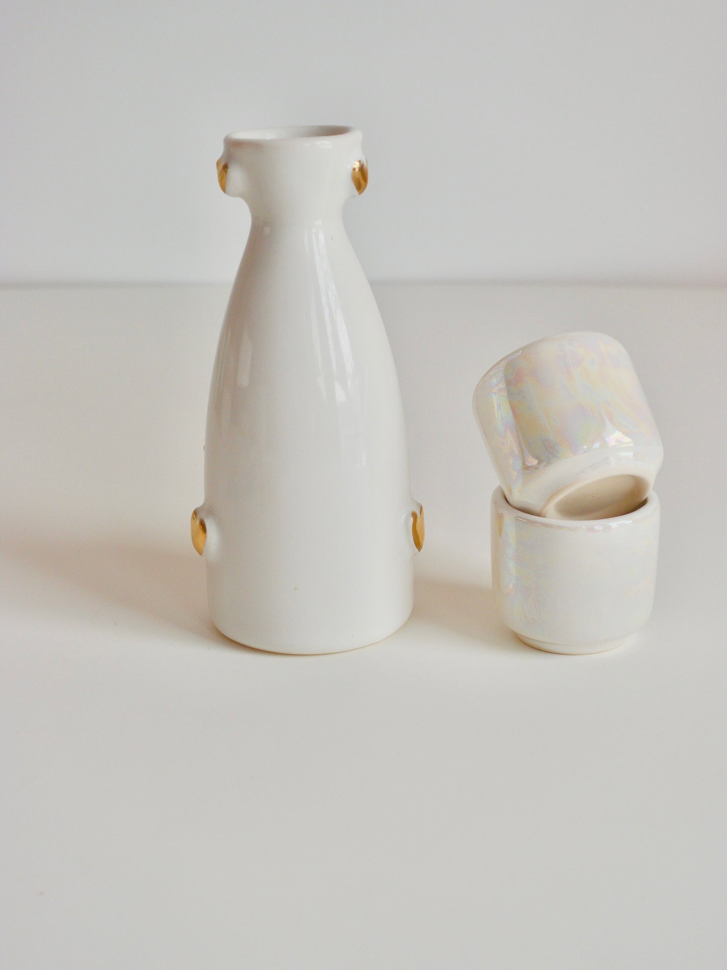 White + Gold Sake Set