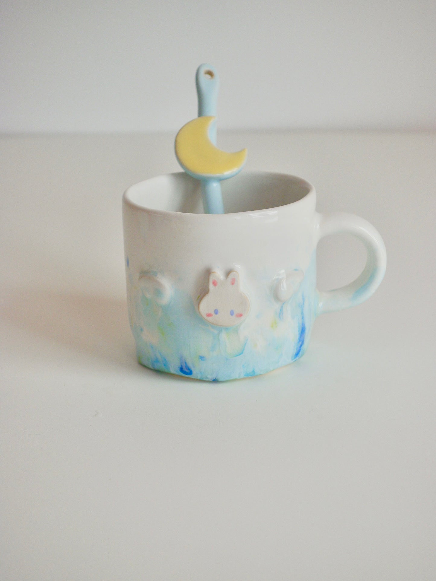 Icy Smooth Bun Bun Cup