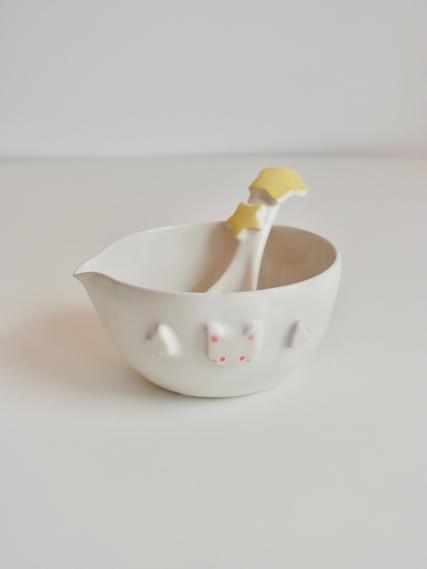 White Mimi Hearts Matcha Bowl