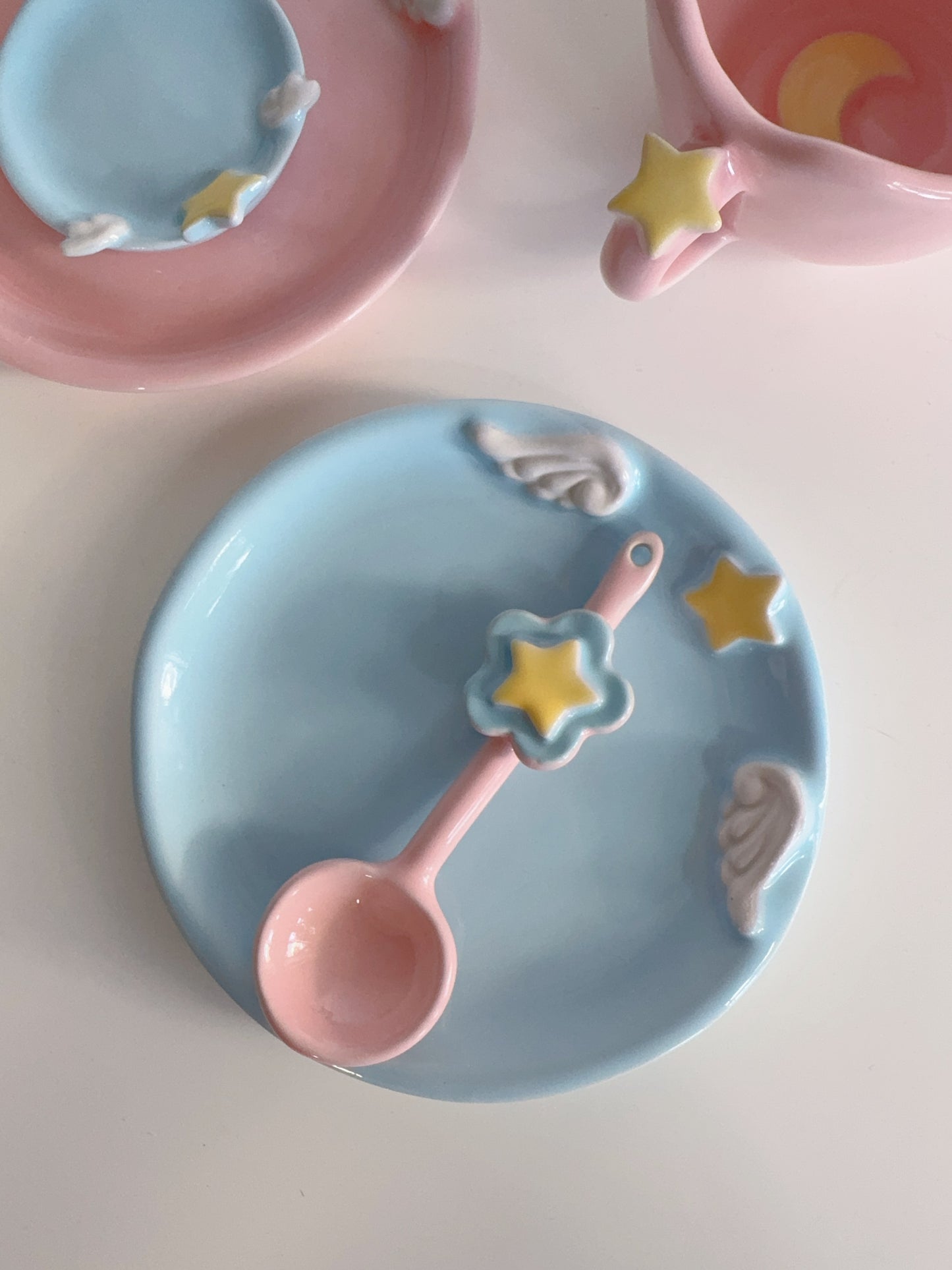 Winged Star Plates