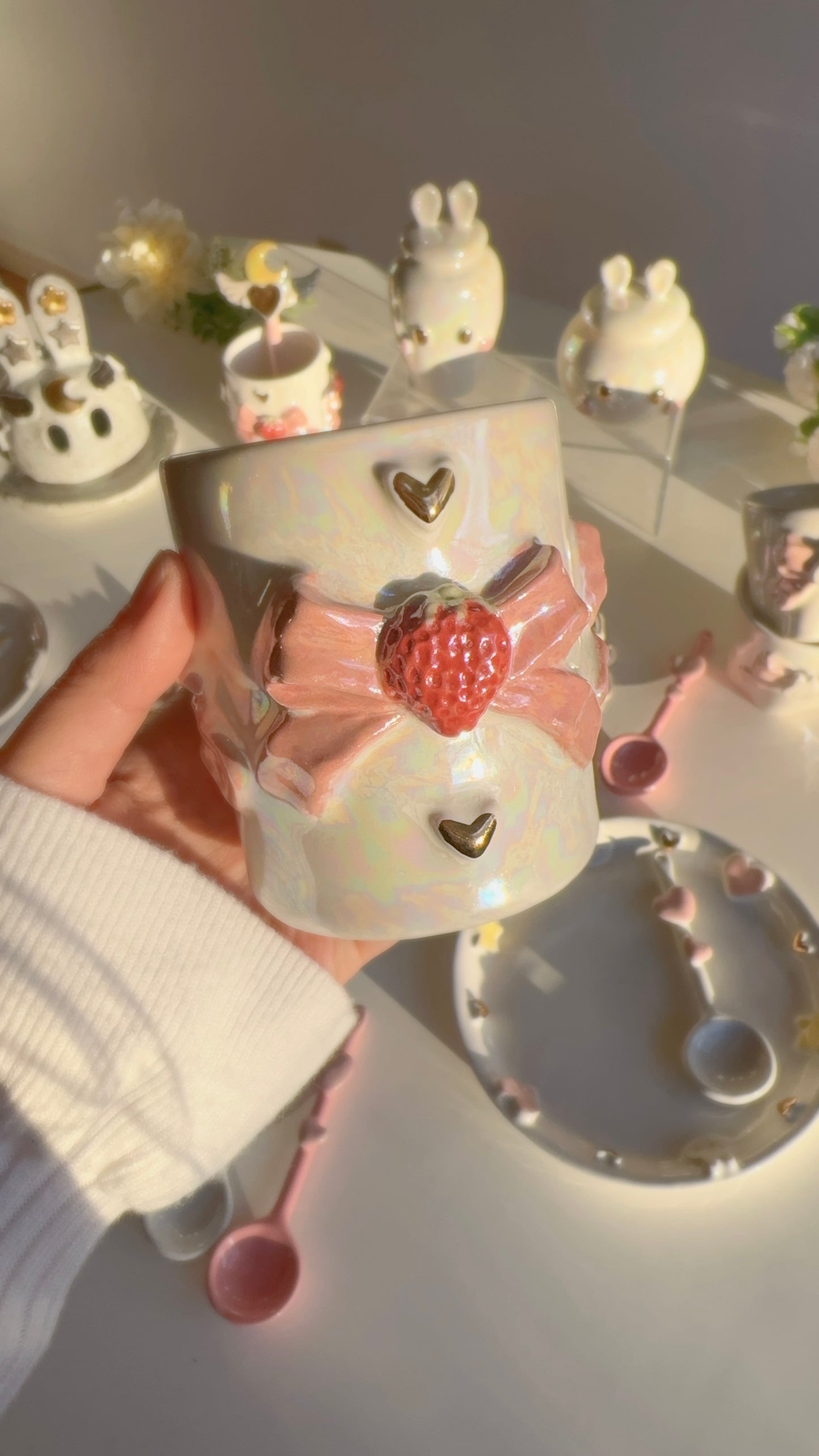 White Strawberry Bow Smooth Tumbler