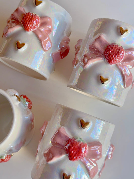 White Strawberry Bow Smooth Tumbler