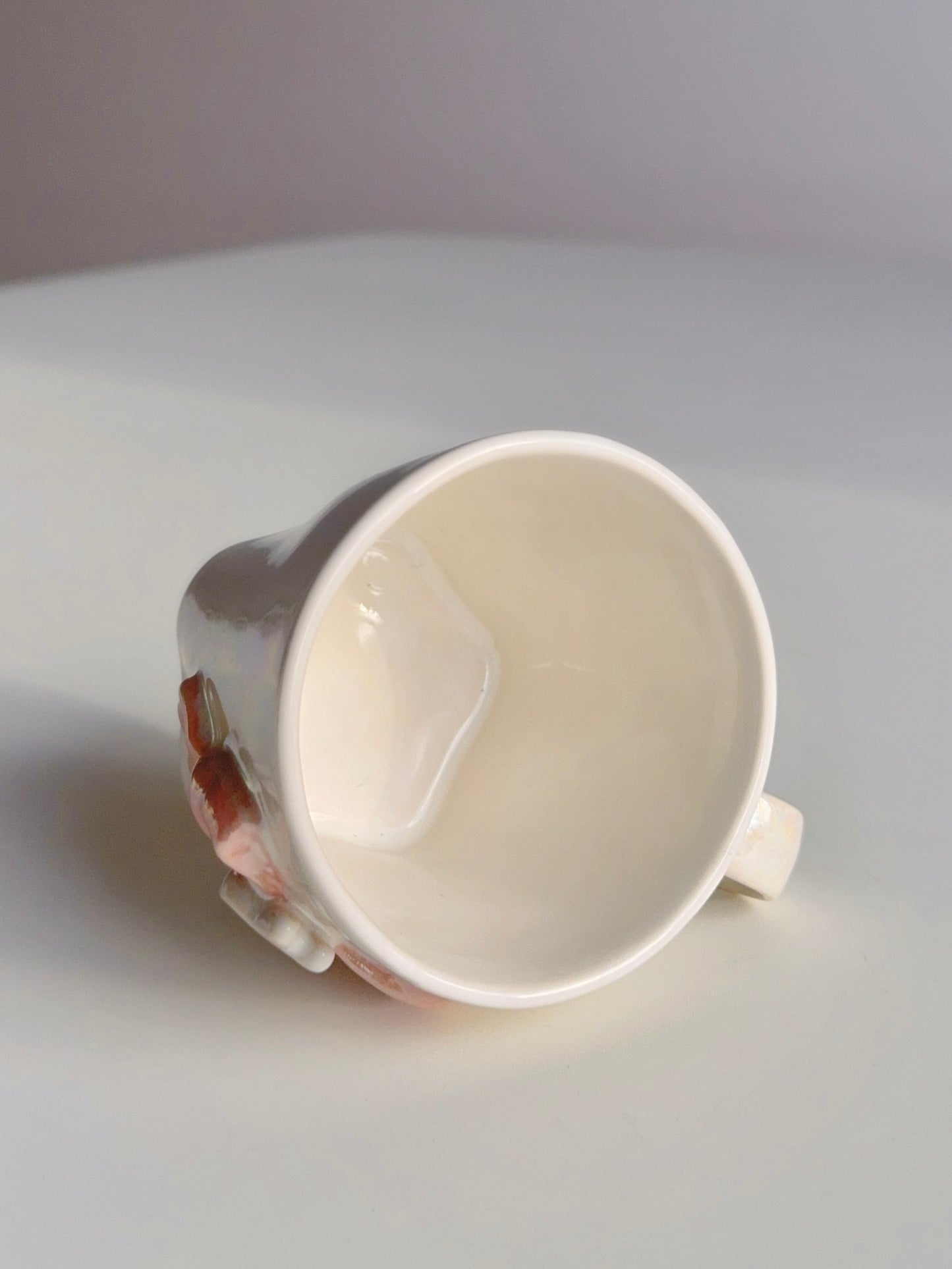 Pearlescent Bun Bow Floral Cup