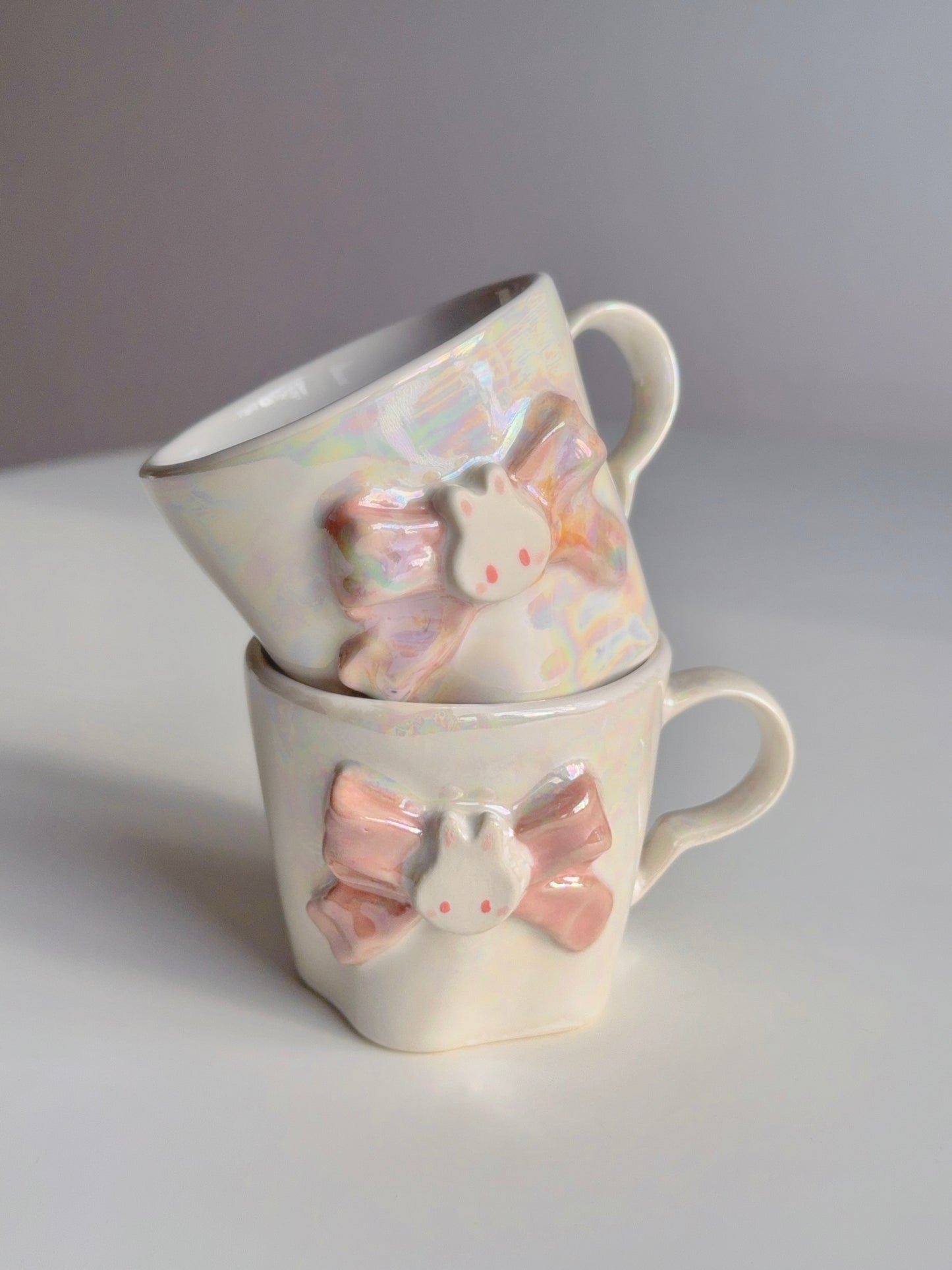 Pearlescent Bun Bow Floral Cup
