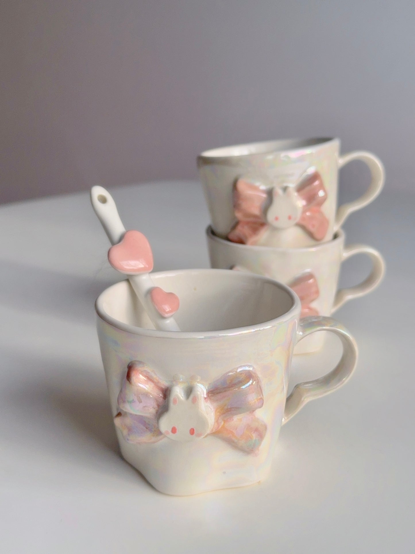 Pearlescent Bun Bow Floral Cup